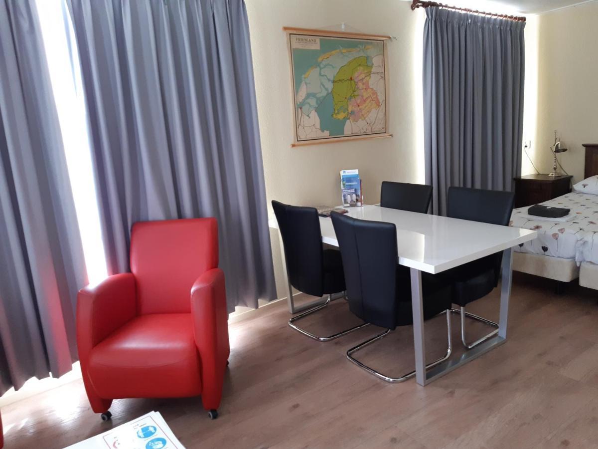 Oude Bildtzijl Logement 'De Witte Klok' מראה חיצוני תמונה